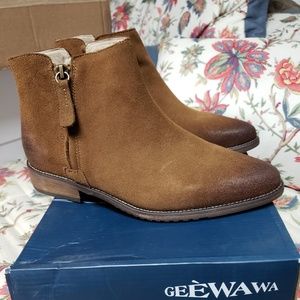 GeeWawa Arizona Burnished Camel Suede Booties